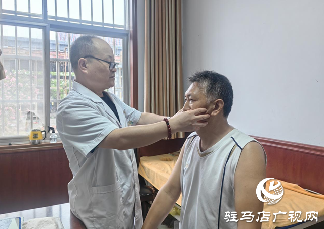 秋季過(guò)敏性鼻炎頻發(fā)？中醫(yī)專(zhuān)家教您搓熱迎香穴緩解不適