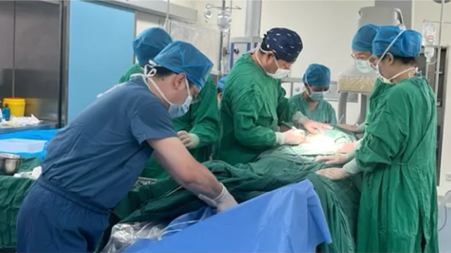  駐馬店市中醫(yī)院：生命禁區(qū)的精準(zhǔn)拆彈，守住母親的搖籃！