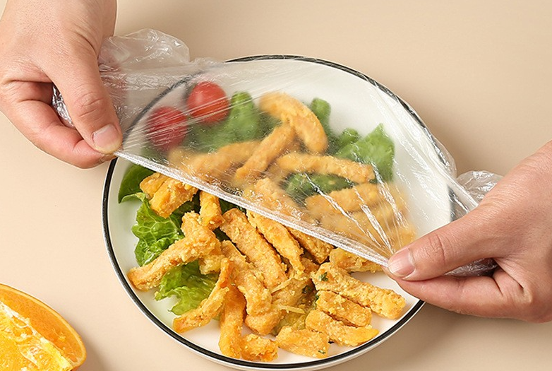 別讓“方便”藏隱患：“浴帽式”保鮮膜購買使用指南