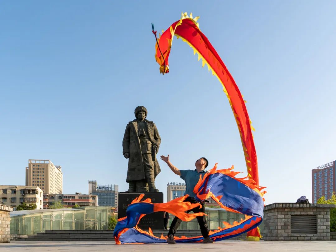 線上展｜銘記烽火鑄忠魂 藝韻傳薪頌英雄——駐馬店市紀(jì)念抗戰(zhàn)勝利80周年、楊靖宇將軍誕辰120周年美術(shù)書法攝影藝術(shù)展（五）