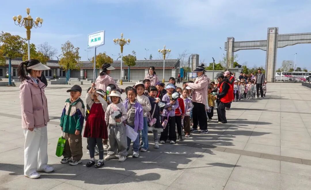 線上展｜銘記烽火鑄忠魂 藝韻傳薪頌英雄——駐馬店市紀(jì)念抗戰(zhàn)勝利80周年、楊靖宇將軍誕辰120周年美術(shù)書法攝影藝術(shù)展（五）