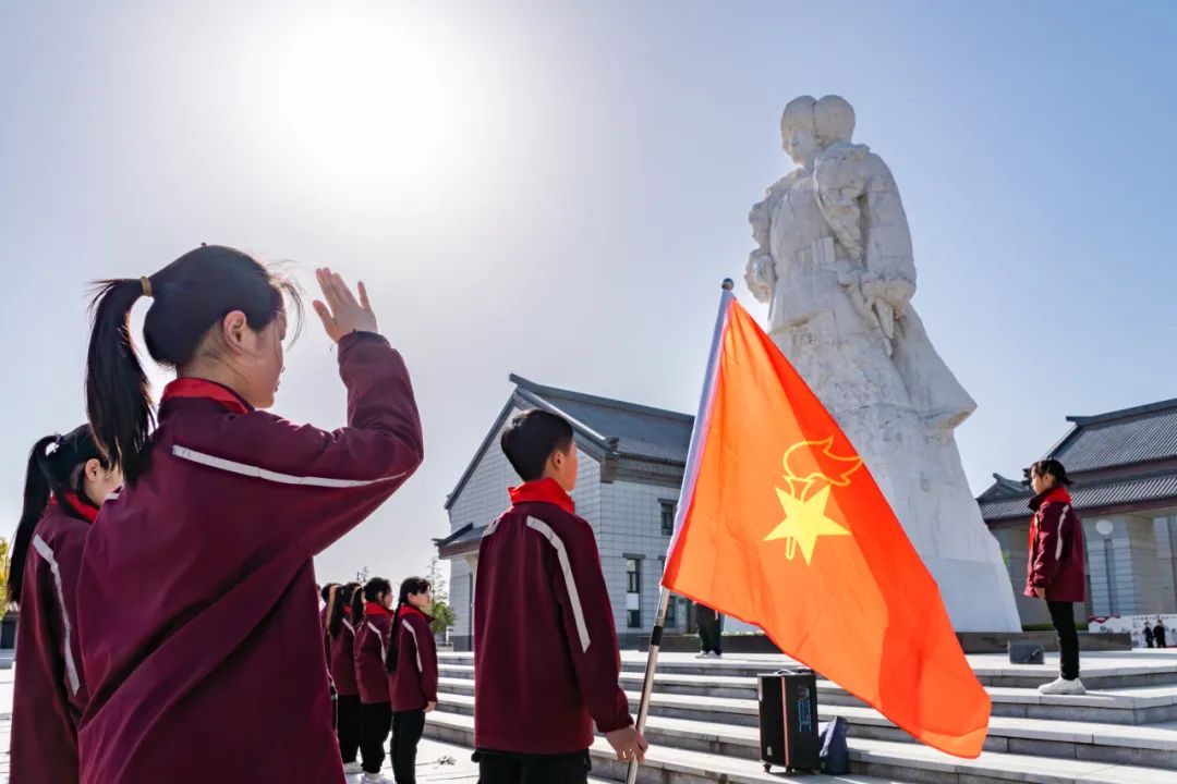 線上展｜銘記烽火鑄忠魂 藝韻傳薪頌英雄——駐馬店市紀(jì)念抗戰(zhàn)勝利80周年、楊靖宇將軍誕辰120周年美術(shù)書法攝影藝術(shù)展（五）