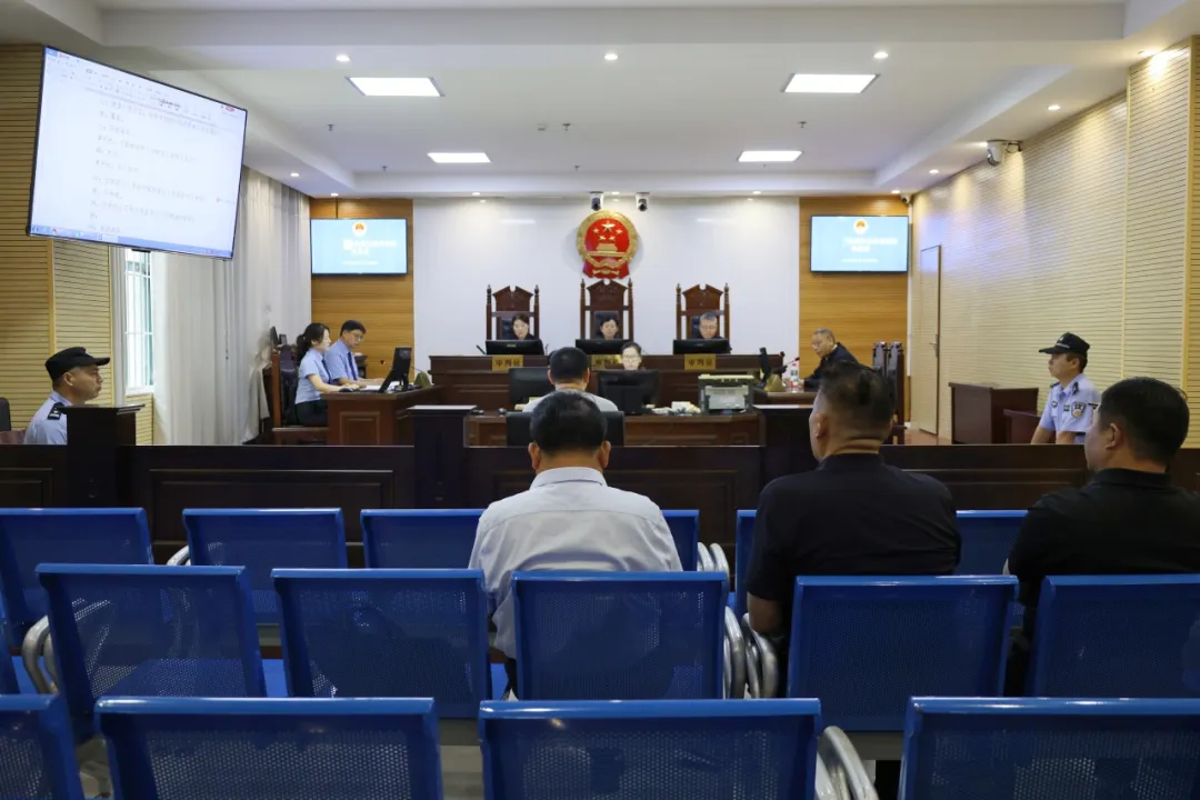 庭審觀摩“零距離” 檢企共筑“防護(hù)墻”——遂平縣檢察院多舉措護(hù)航企業(yè)創(chuàng)新發(fā)展