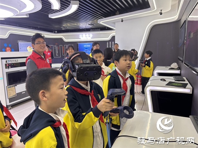  聚焦科普制造 感受科技魅力---- 第三十三小學(xué)參觀黃淮學(xué)院工程技術(shù)中心研學(xué)活動(dòng)