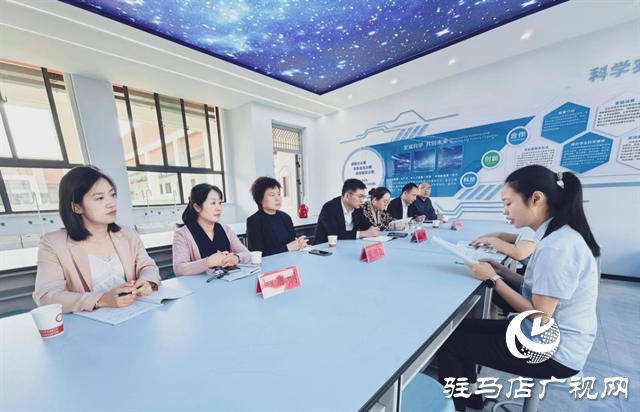  聚焦課堂促提升 專家引領(lǐng)助成長 ——市教育教研專家在駐馬店經(jīng)濟(jì)開發(fā)區(qū)金雀路小學(xué)開展聽評課活動