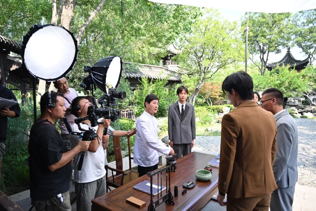 從“刷劇”到“打卡”，文旅微短劇的6.96億流量密碼