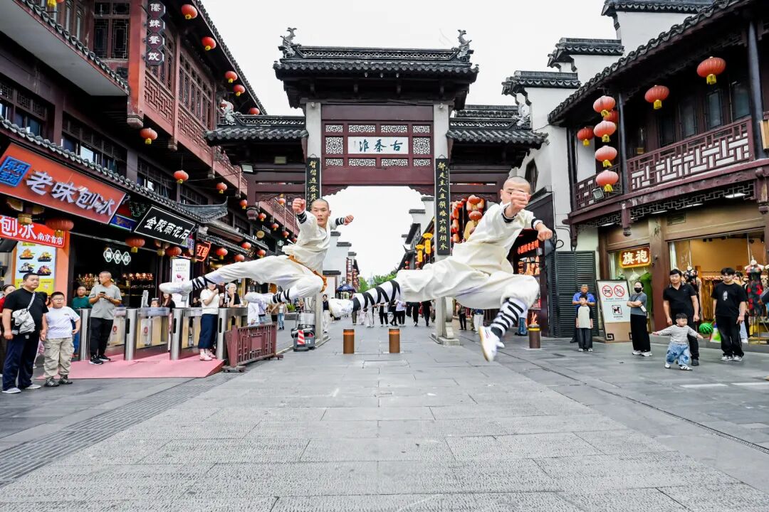 來吧，跟著功夫游中原