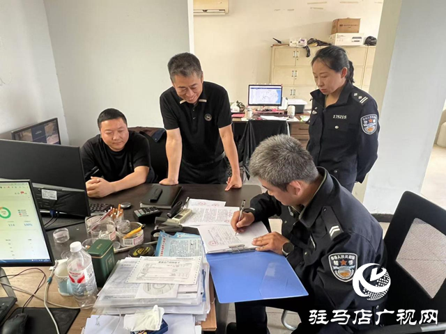 駐馬店市城鄉(xiāng)一體化示范區(qū)交警大隊開展節(jié)前安全隱患排查
