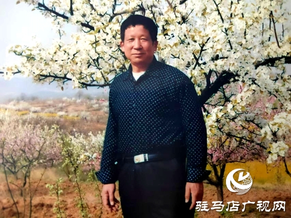 文化“愚公”挖“山”不止——記“農(nóng)村大網(wǎng)紅”、“天中文化的守望者”張耀征的文史情懷