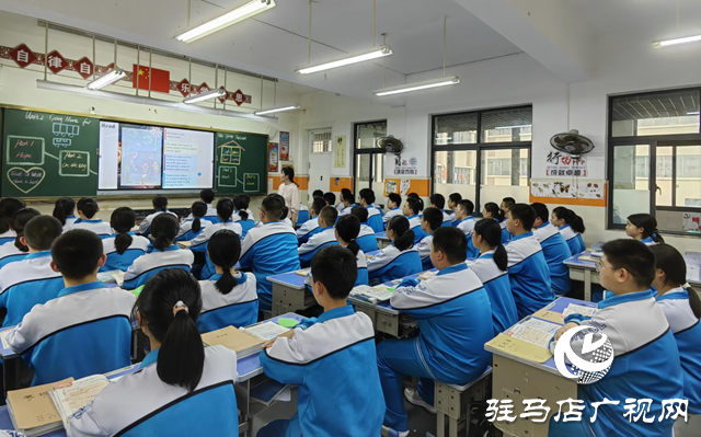 從陽：二十載堅(jiān)守講臺(tái) 為天使豐盈翅膀