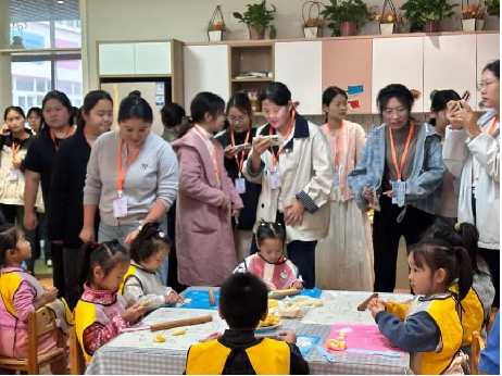 駐馬店市實(shí)驗(yàn)幼兒園承接河南省2025年第7期園長任職資格培訓(xùn)班跟崗研修活動(dòng)
