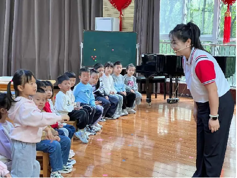 駐馬店市實(shí)驗(yàn)幼兒園承接河南省2025年第7期園長任職資格培訓(xùn)班跟崗研修活動(dòng)