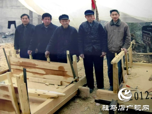 文化“愚公”挖“山”不止——記“農村大網紅”、“天中文化的守望者”張耀征的文史情懷