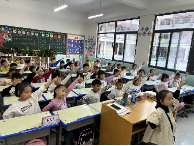 駐馬店市第三小學(xué)開展2025年秋季學(xué)期一、二年級習(xí)慣口令化展示活動