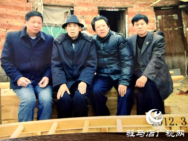 文化“愚公”挖“山”不止——記“農村大網紅”、“天中文化的守望者”張耀征的文史情懷