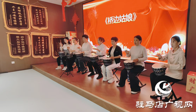 月滿中秋迎國(guó)慶！“心青年”藝術(shù)活動(dòng)中心文藝演出繪團(tuán)圓