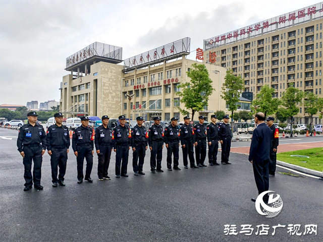 國(guó)慶我在崗——守護(hù)生命通道的“藏藍(lán)”身影