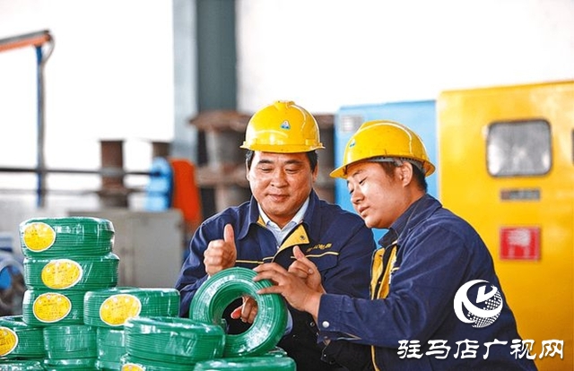 李全嶺：以誠(chéng)信和仁愛(ài)做企業(yè)“脊梁”