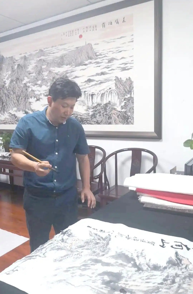 確山一高百年校慶：詩歌與藝術共鳴的歷史時刻