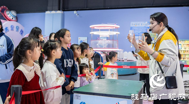 駐馬店市科技館：“雙節(jié)”科普活動吸引1.4萬人次參與 沉浸式體驗激發(fā)青少年科學熱情??
