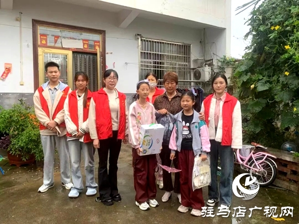 雙節(jié)同慶暖童心｜共青團平輿縣委開展關(guān)愛留守兒童走訪慰問活動
