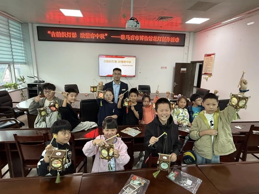 駐馬店市博物館手繪野生玩家集合，用畫筆“炸”出你的專屬風格