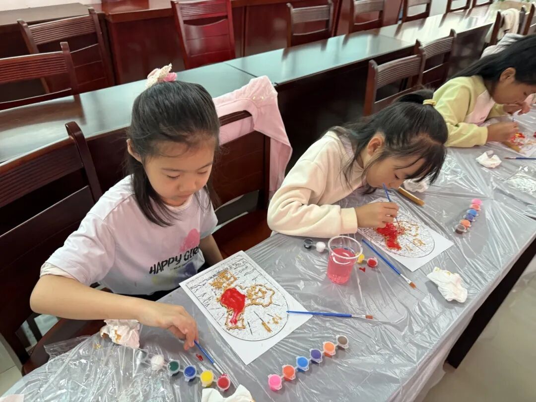 駐馬店市博物館手繪野生玩家集合，用畫筆“炸”出你的專屬風格