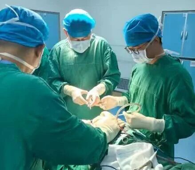 86歲孫奶奶無外傷腰痛，駐馬店市第一人民醫(yī)院骨科三病區(qū) “微創(chuàng)注水泥” 助康復(fù)?