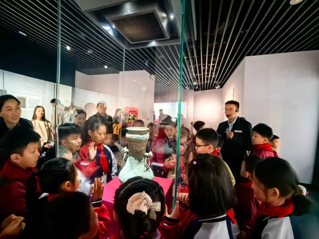 探秘蔡國(guó)六百年，觸摸天中古文明 ——駐馬店市博物館“天中晚報(bào)小記者”觀展尋寶系列活動(dòng)進(jìn)行時(shí)