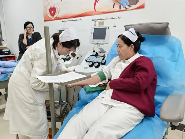 平輿縣首個(gè)醫(yī)療機(jī)構(gòu)獻(xiàn)血屋啟用