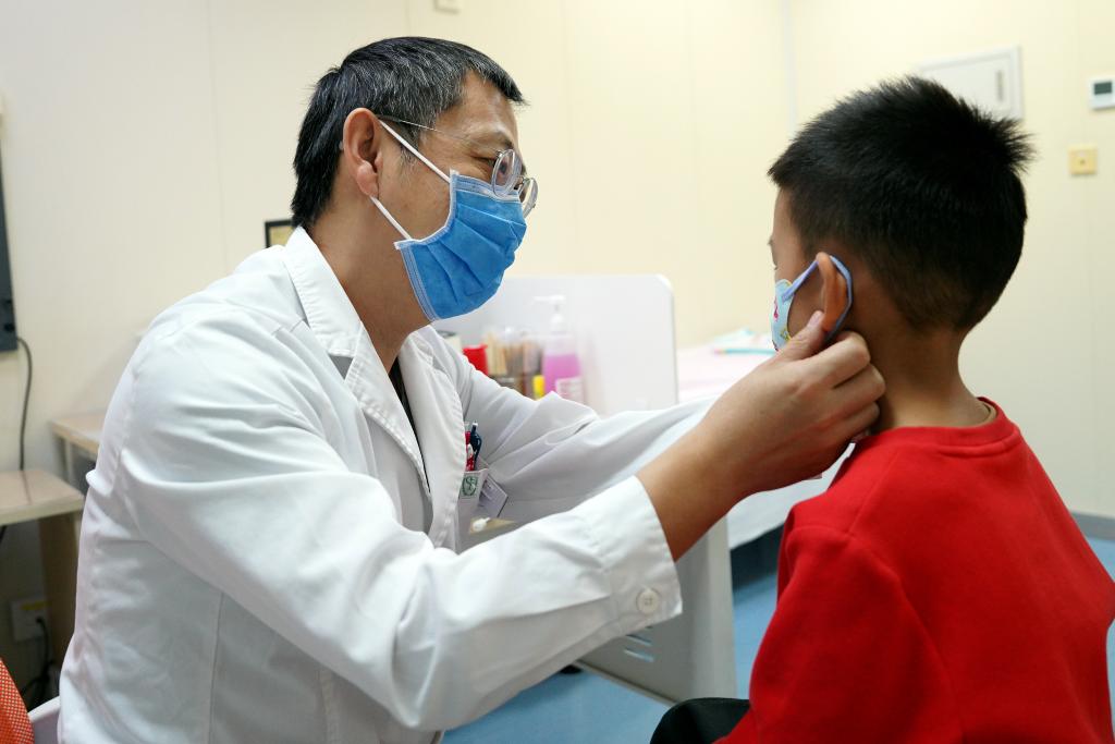 呼吸道合胞病毒進入流行期？秋冬這樣守護兒童呼吸道健康