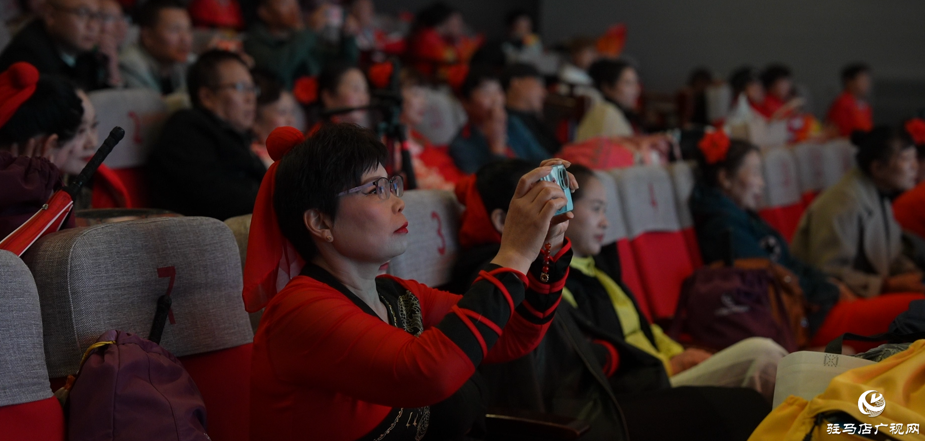   共賞鄉(xiāng)韻新聲！2025年駐馬店市“我的鄉(xiāng)村文化合作社”才藝大賽優(yōu)秀節(jié)目展演精彩上演