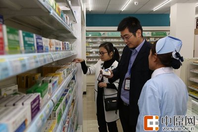 依法治理藥店“陰陽價(jià)格”亂象