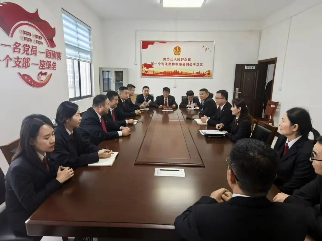 【學(xué)先進(jìn) 找差距 謀新篇】正陽(yáng)法院：跨院交流拓思路 取長(zhǎng)補(bǔ)短促提升