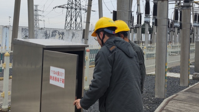 國(guó)網(wǎng)駐馬店供電公司:開(kāi)展專項(xiàng)檢查為變電站“除濕”