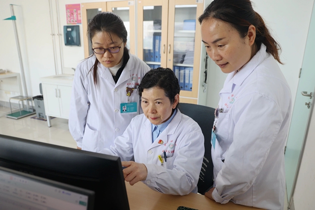 袁俊梅醫(yī)生:用愛與專業(yè)守護“折翼天使”康復路