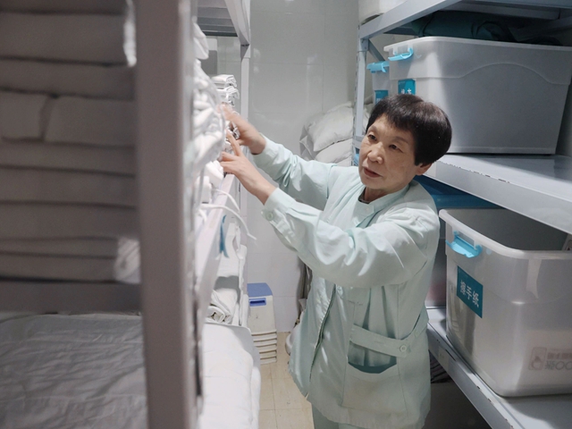 駐馬店市中心醫(yī)院——退休十年堅守病房，石艷菊用感恩之心溫暖患者