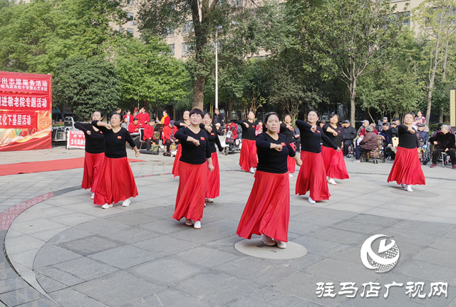 愛心藝術(shù)團(tuán)重陽(yáng)節(jié)慰問演出 情暖養(yǎng)老院弘揚(yáng)敬老風(fēng)尚?