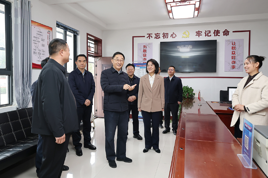 劉寧深入許昌市鄢陵縣魏都區(qū)宣講黨的二十屆四中全會精神時強調(diào)：把思想和行動統(tǒng)一到全會精神上來 統(tǒng)籌推進高質(zhì)量發(fā)展和高效能治理