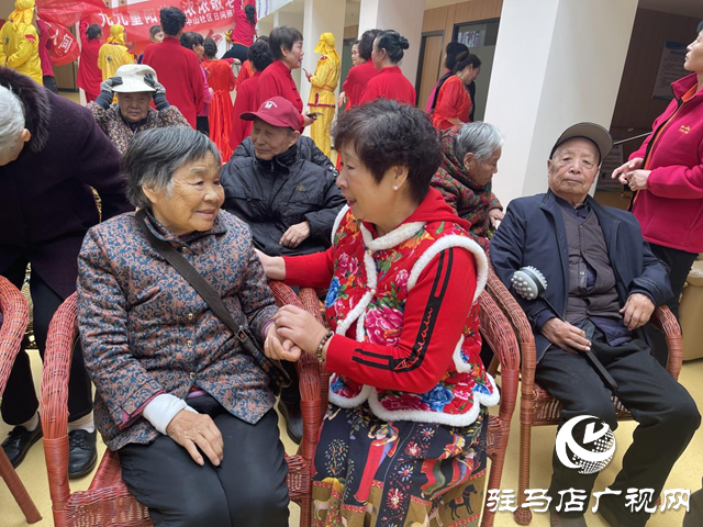 驛城區(qū)人民街道綜合養(yǎng)老中心???????舉辦“情暖重陽(yáng) 愛(ài)滿夕陽(yáng)”主題活動(dòng)
