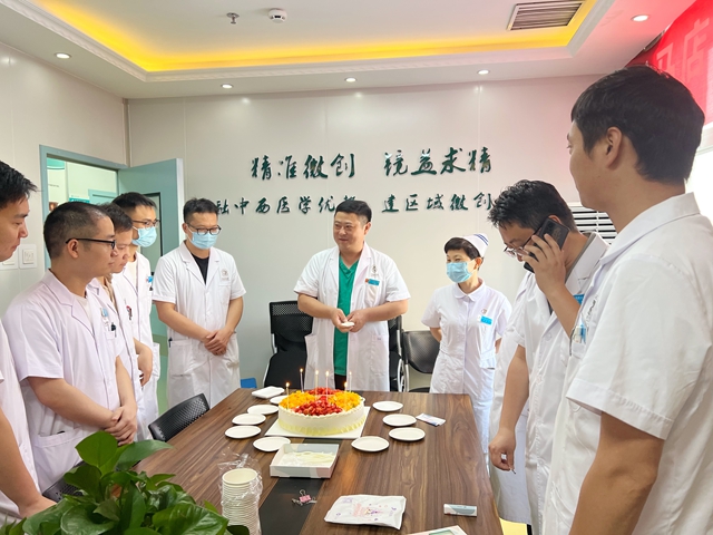 仁心仁術(shù)鑄口碑——一位衛(wèi)生戰(zhàn)線“老兵”眼中的駐馬店市中醫(yī)院外三科