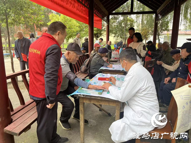 ??驛城區(qū):多部門開展敬老活動 重陽節(jié)愛暖“夕陽”