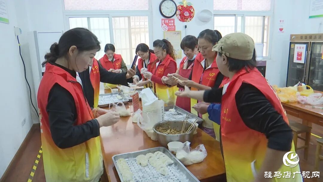正陽縣:愛心餃子宴 情滿福利院