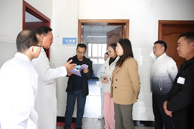  省生態(tài)環(huán)境廳專家組蒞臨駐馬店市第一人民醫(yī)院指導輻射安全工作