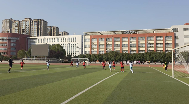 駐馬店市第九屆“市長(zhǎng)杯”校園足球聯(lián)賽激情開(kāi)賽