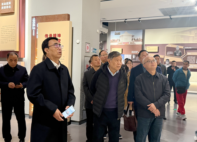 楊靖宇將軍紀(jì)念館獲贈(zèng)《鐵血英魂》國(guó)畫作品