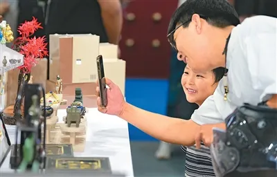 特色文創(chuàng)成文旅市場新寵