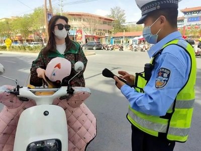 未正確佩戴頭盔，出了事故是否擔(dān)責(zé)？