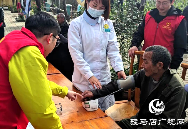 確山縣竹溝：專家義診暖人心
