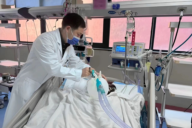 危急時刻的生死救援——駐馬店市第一人民醫(yī)院成功救治高齡腦出血患者